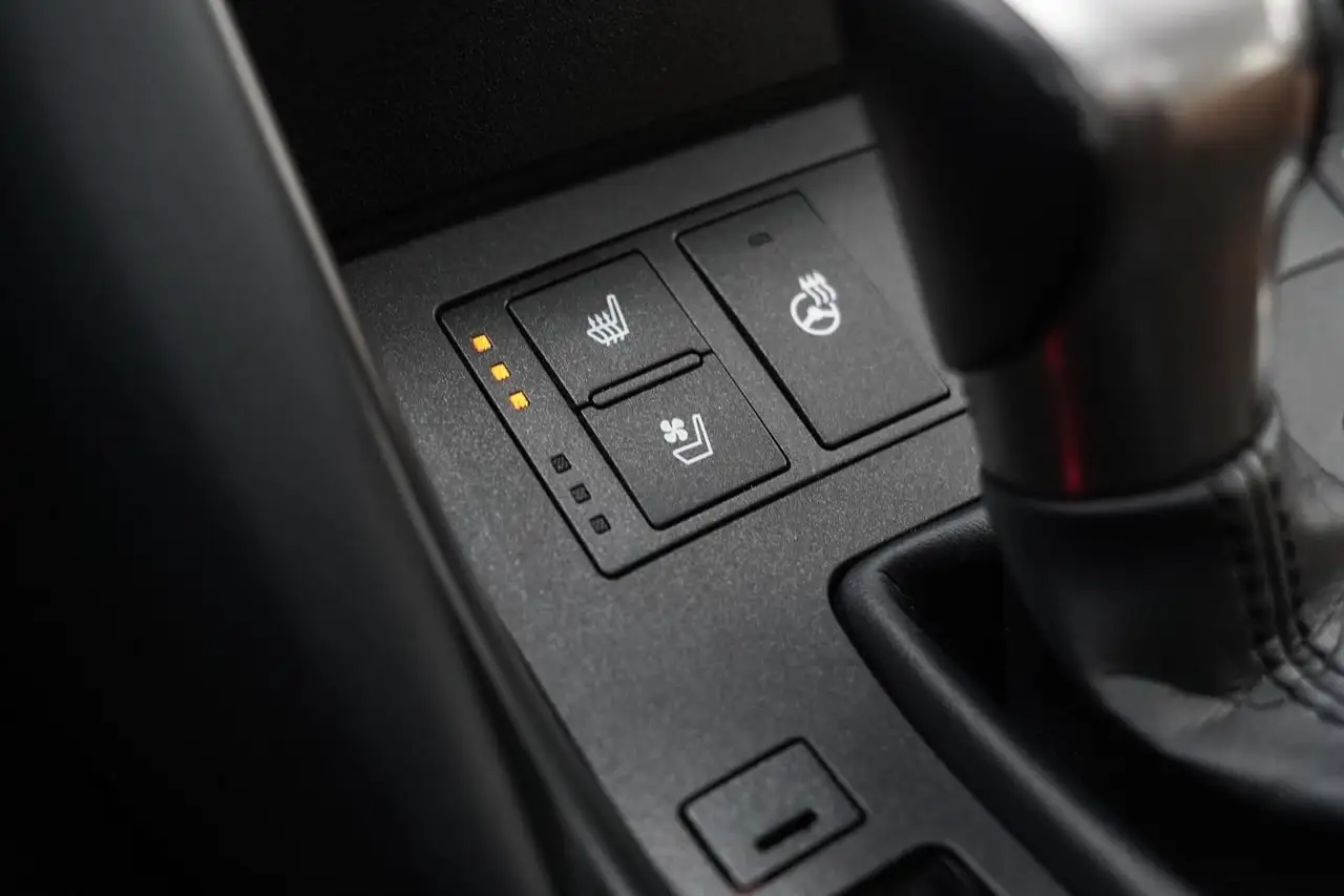 Lexus IS снимка Lexus IS