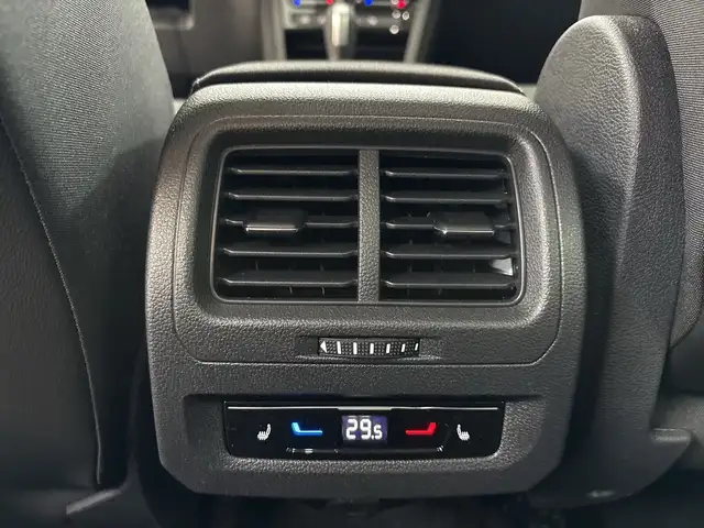 Volkswagen Touran view 13