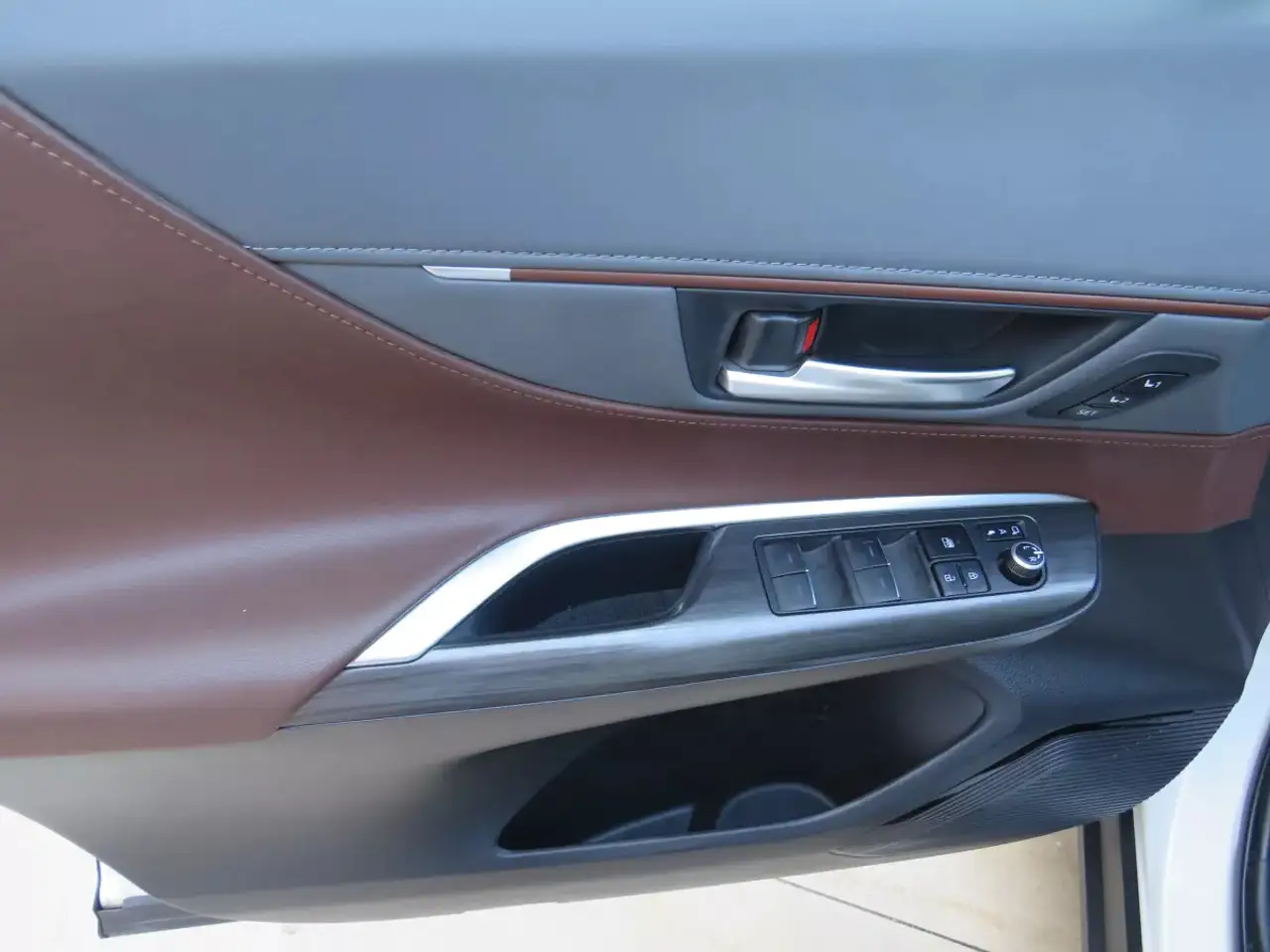 Toyota Venza снимка Toyota Venza