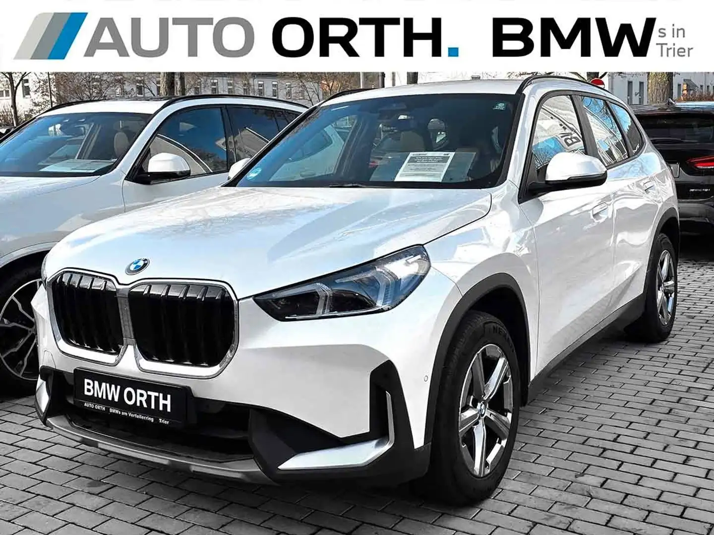 BMW X1 sDrive18i *U11* LEDER NAVI SPORTSITZE SHZ RFK Weiß - 1