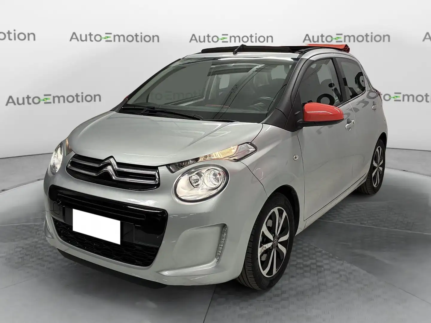 Citroen C1 1.2 VTi 82 5 porte Shine Gris - 1