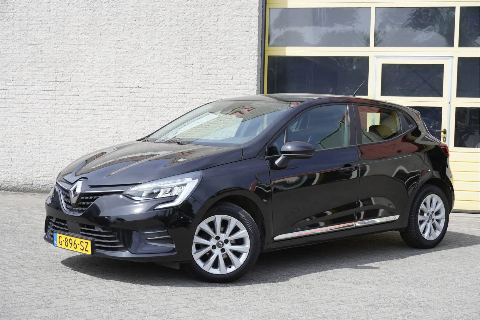 Renault Clio 1.0 TCe 5drs Zen BJ2019 Lmv 16" | Led | Navi | App Noir - 2