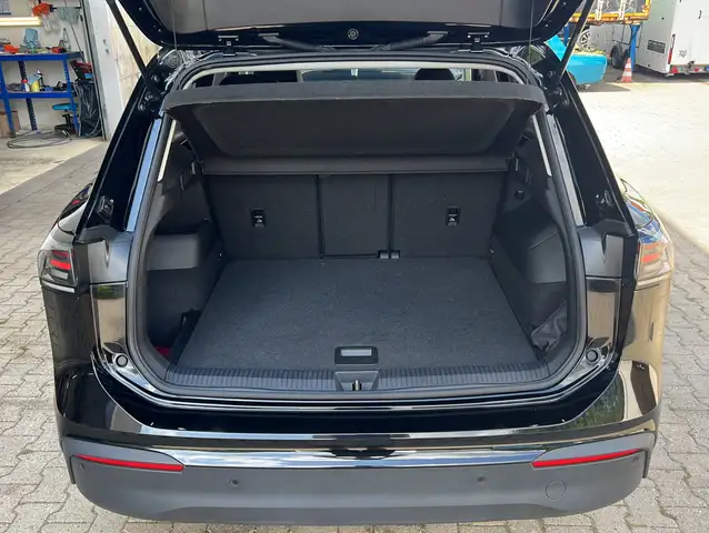 Volkswagen Tiguan view 10