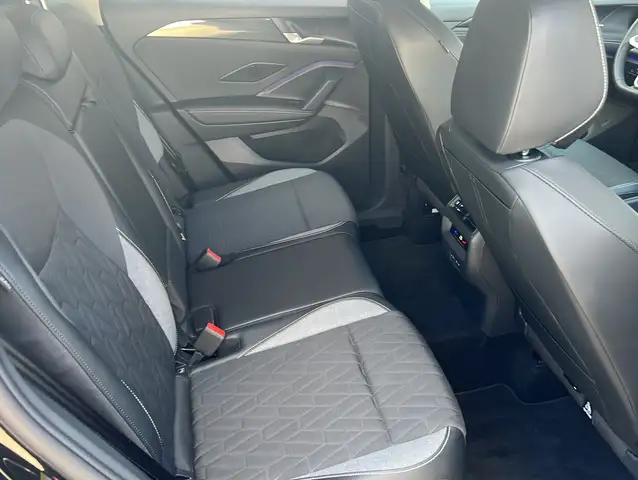 Volkswagen Tiguan view 9