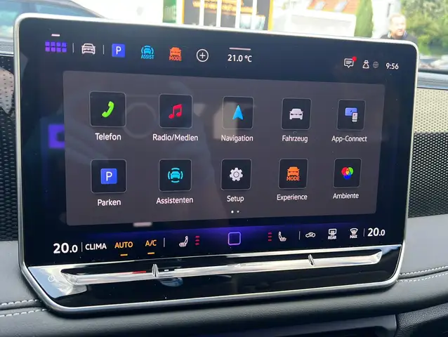 Volkswagen Tiguan view 16