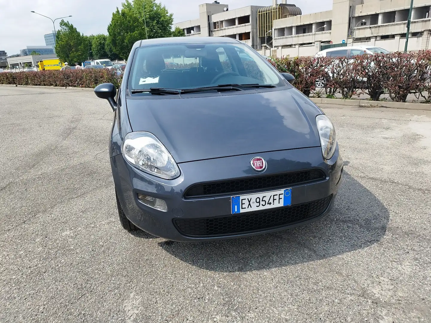 Fiat Punto 5p 1.3 mjt 16v Street (easy) 75cv Grau - 2
