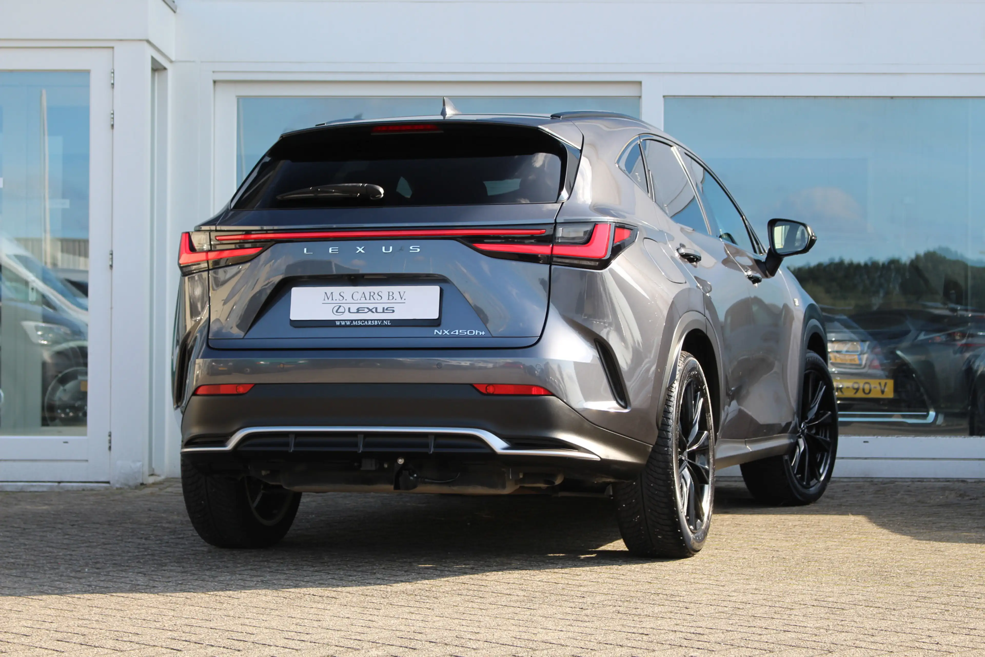 Lexus NX 450h+ AWD F-SPORT Plug-in hybride I Trekhaak I Applecarp — photo 2
