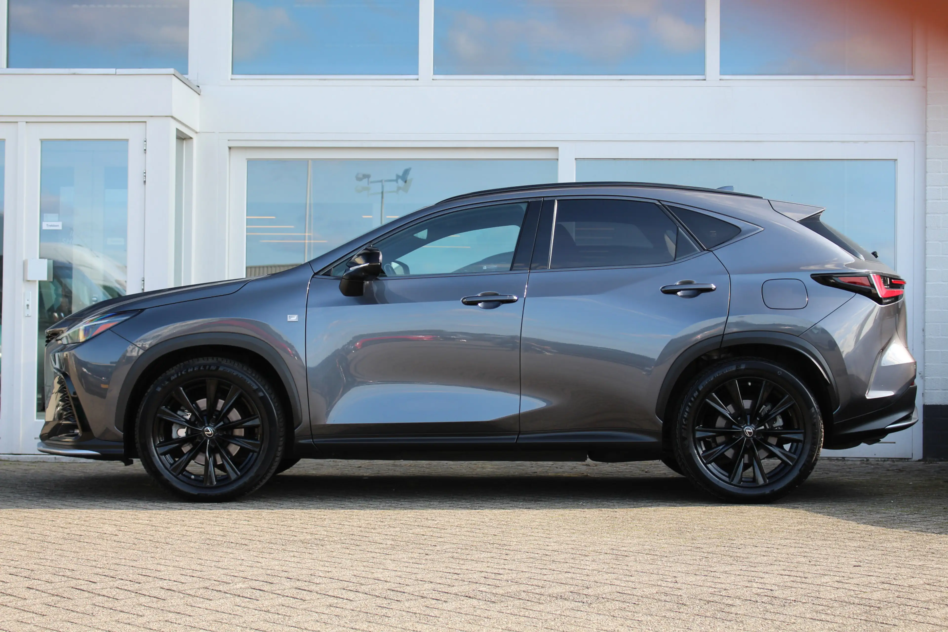 Lexus NX 450h+ AWD F-SPORT Plug-in hybride I Trekhaak I Applecarp — photo 13