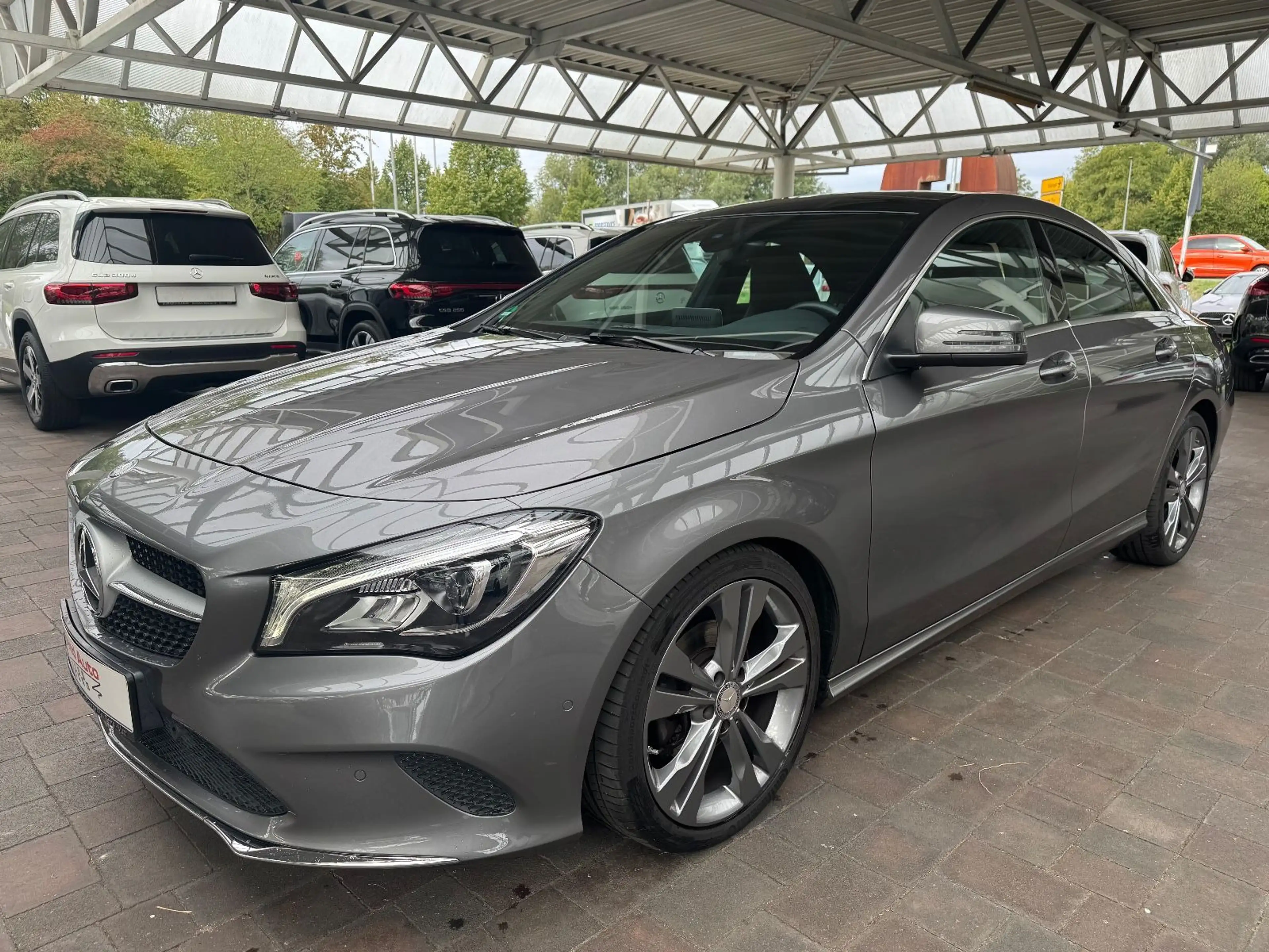Mercedes-Benz CLA 200 Score/PANORAMA/KAMERA/NAVI/18ZOLL/1.HAND