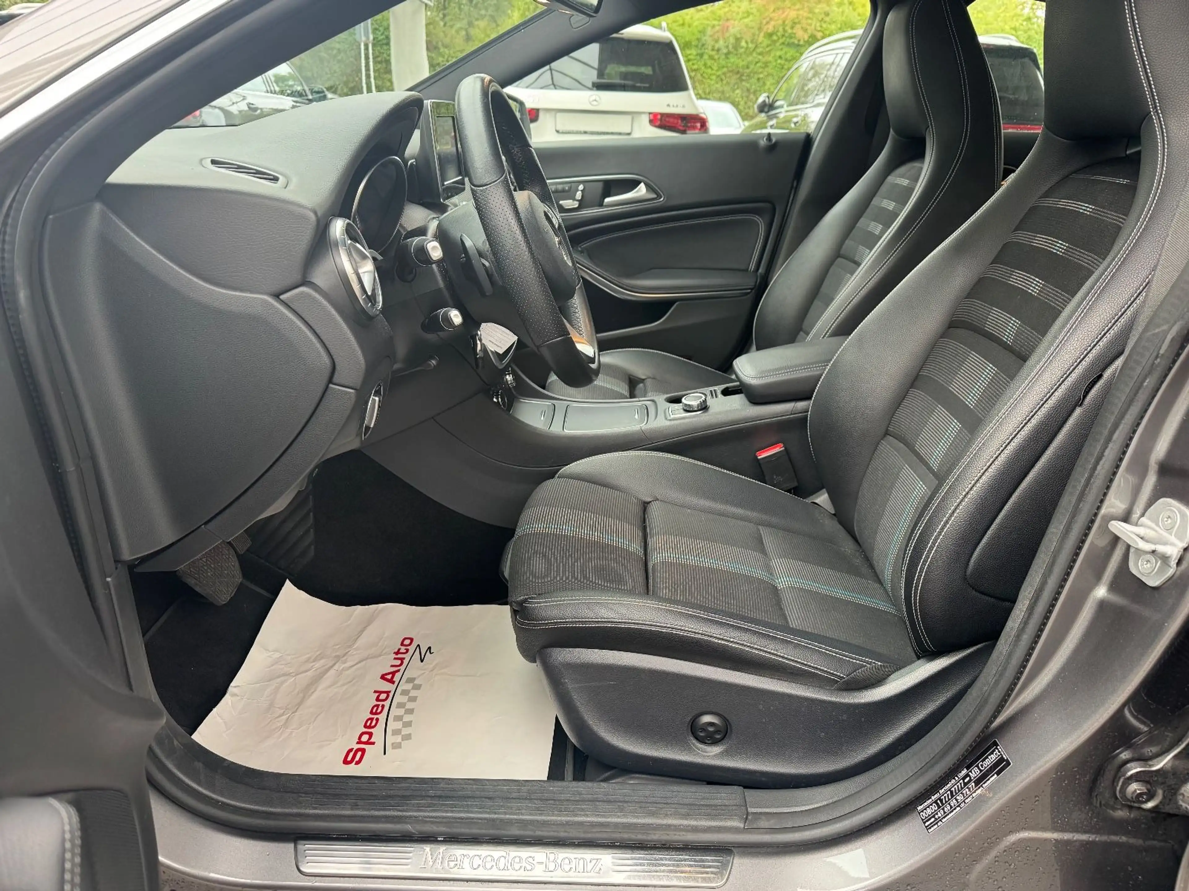 Mercedes-Benz CLA 200 Score/PANORAMA/KAMERA/NAVI/18ZOLL/1.HAND — photo 13