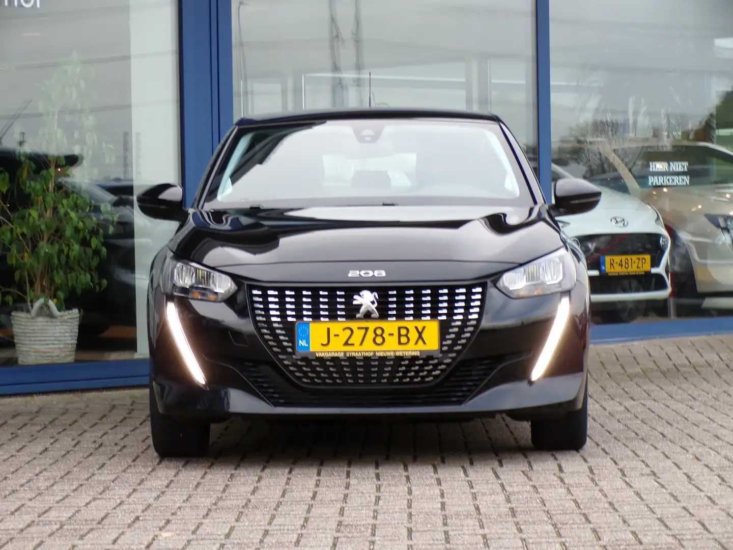 Peugeot 208 1.2 Blue Lease Active, Trekhaak / LED koplampen / Zwart - 2