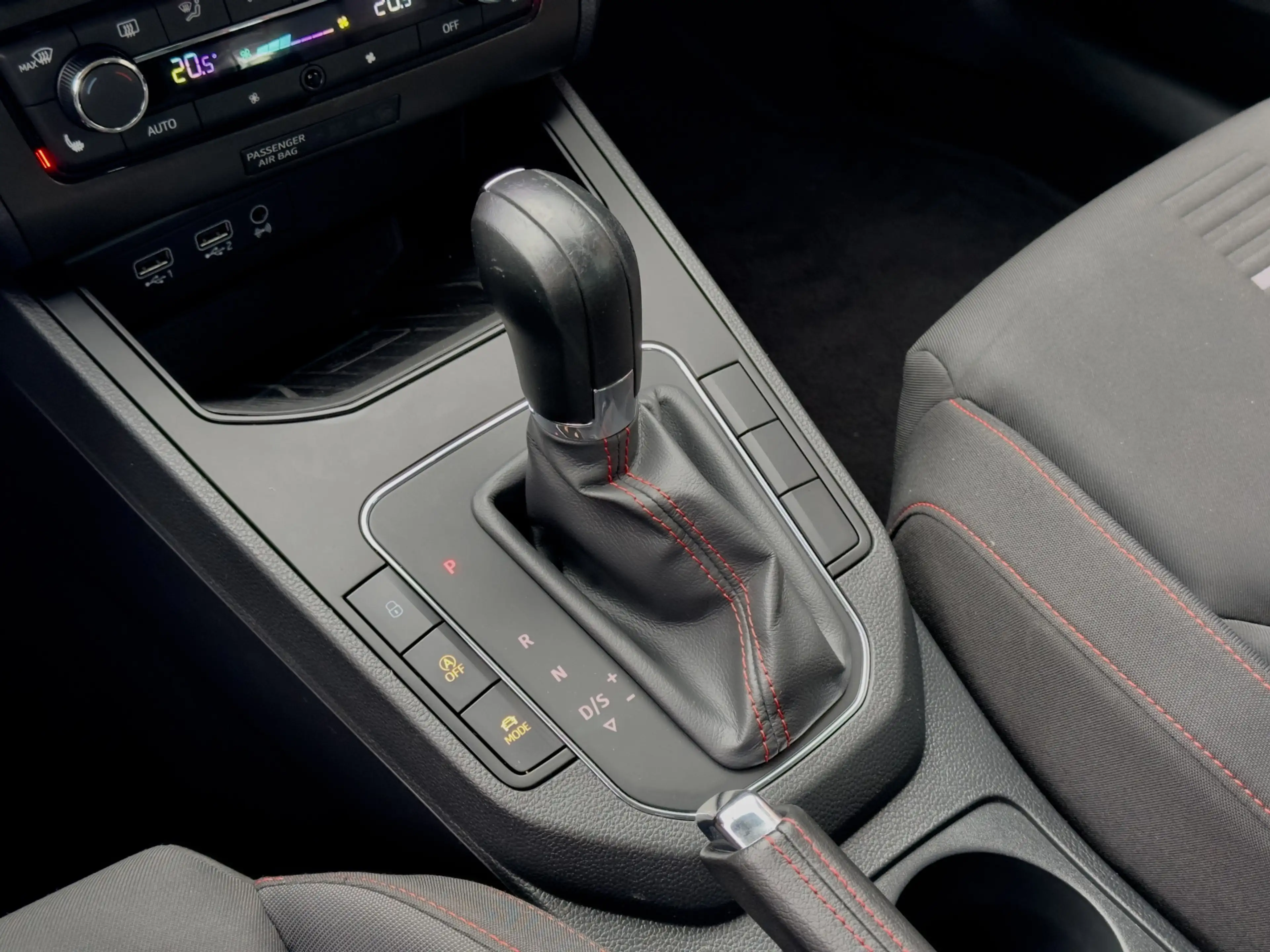SEAT Ibiza 1.0 TSI AUT7 STYLE INTENSE NAVI CAMERA APPLE-CARPL — photo 5