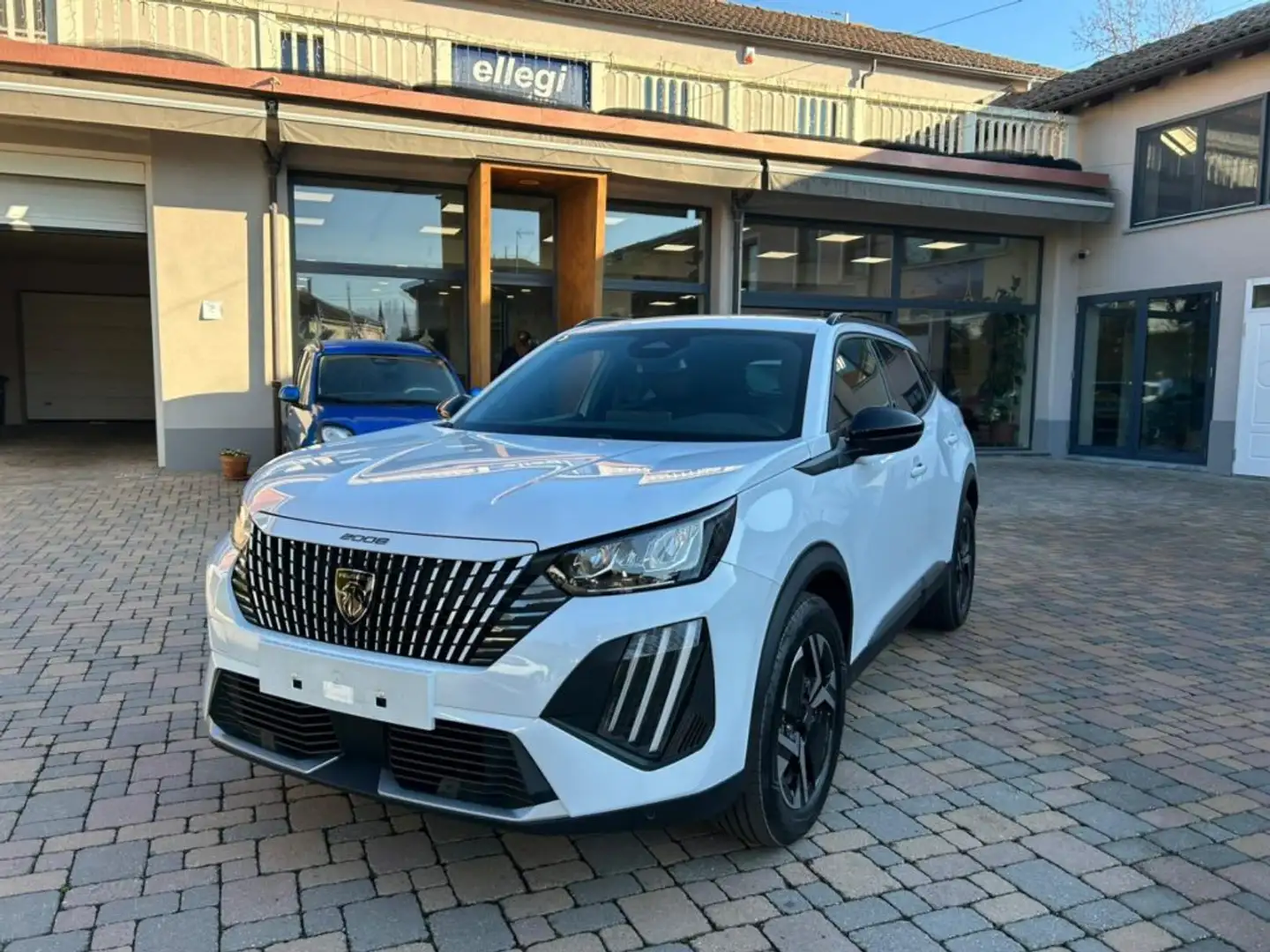 Peugeot 2008 PROMO FINANZ.Hybrid 145 e-DCS6 Allure KM 0 Weiß - 2