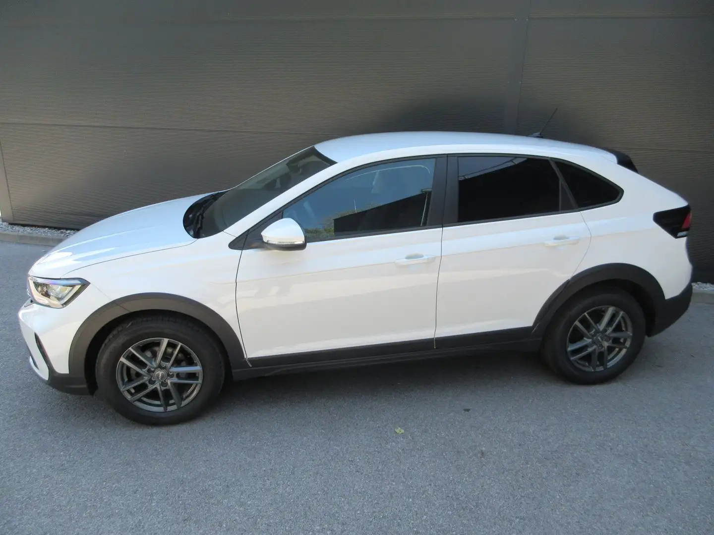 Volkswagen Taigo 4Me TSI Weiß - 2