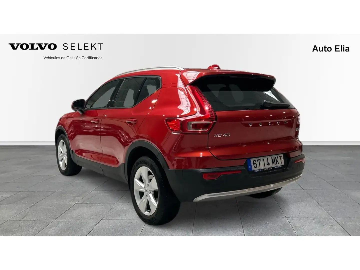 Volvo XC40 B4 Core Aut. Rojo - 2
