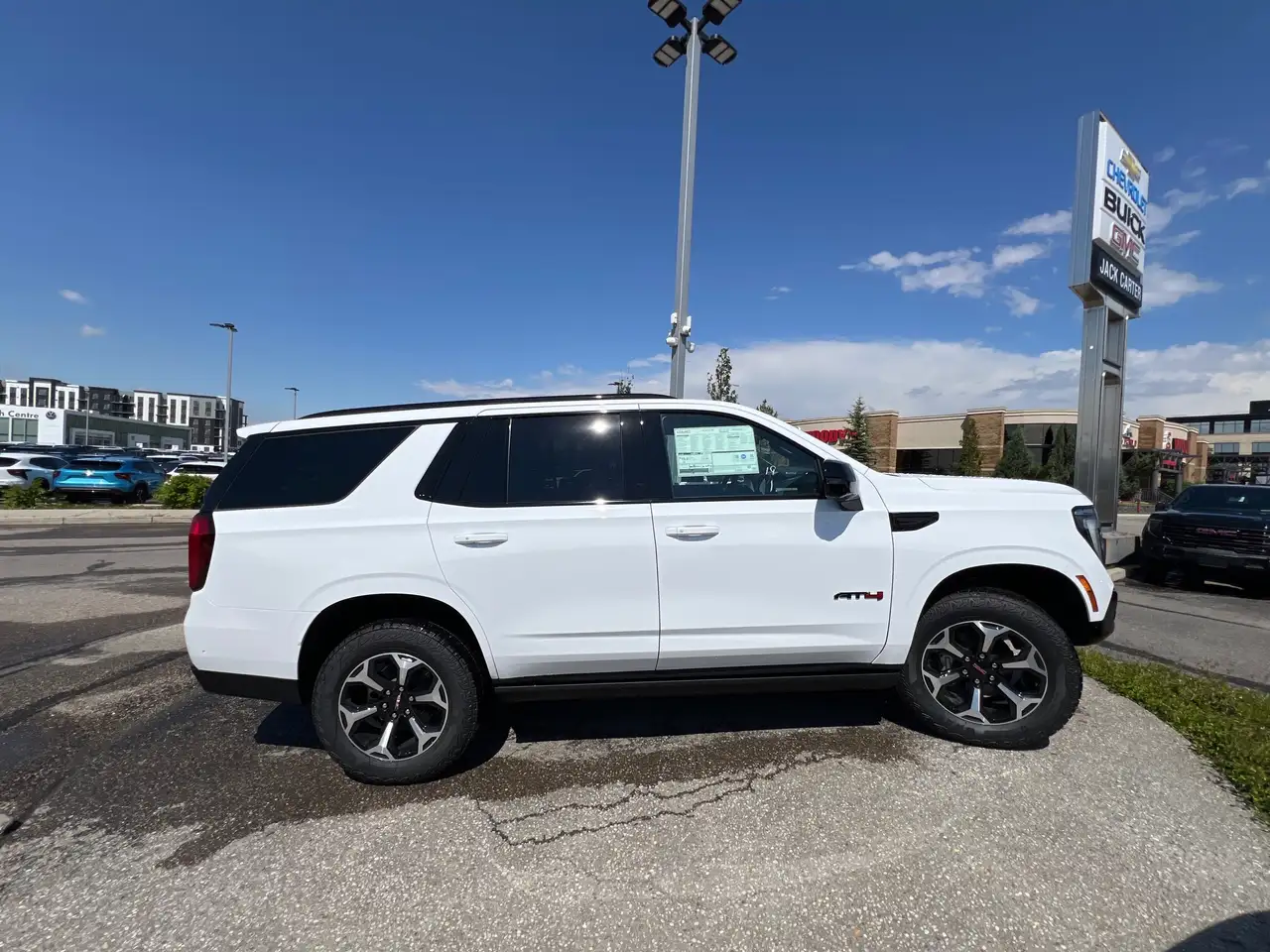 GMC Yukon photo GMC Yukon