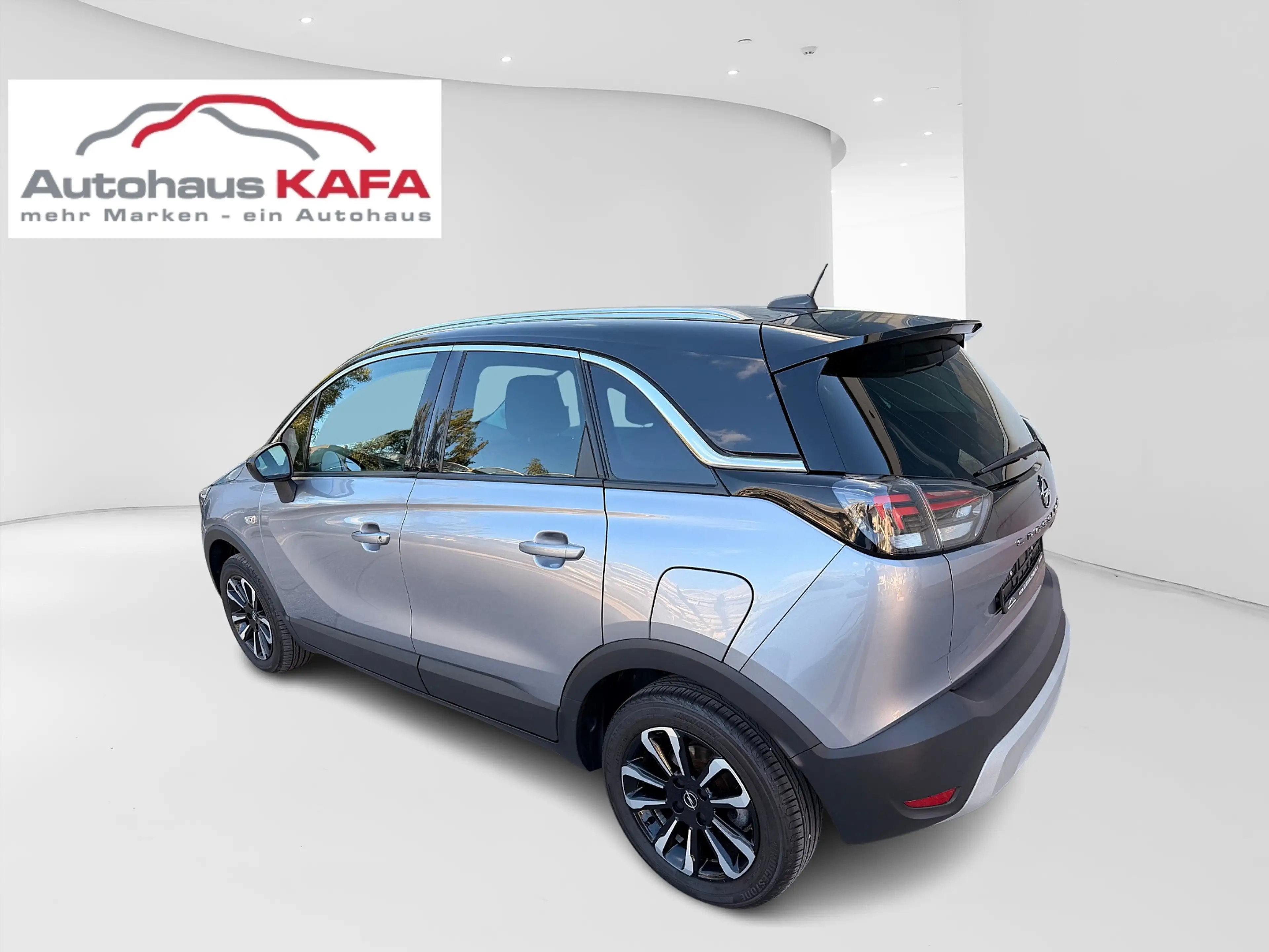 Opel Crossland X Elegance — photo 7