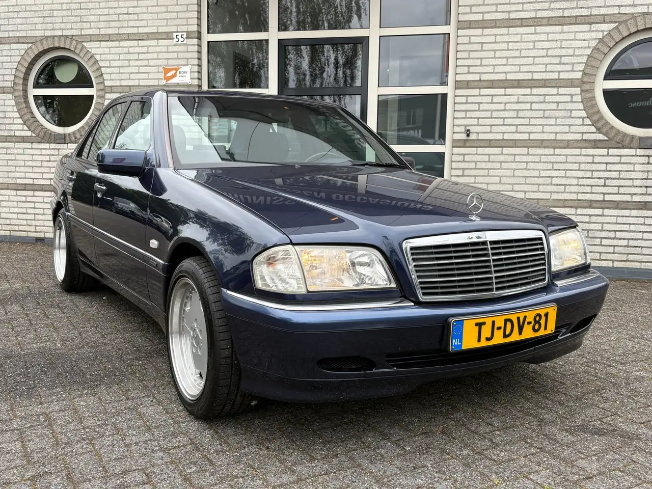Mercedes-Benz C 180 Sport |NAP Dealer Onderhouden|, foto 3