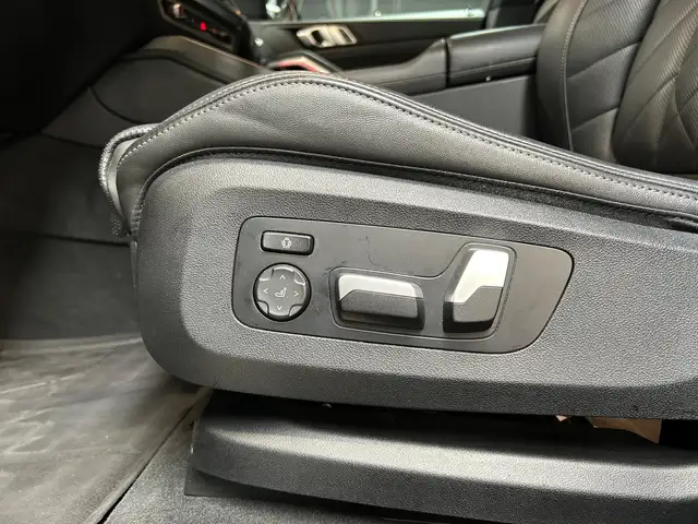 BMW X6 view 18