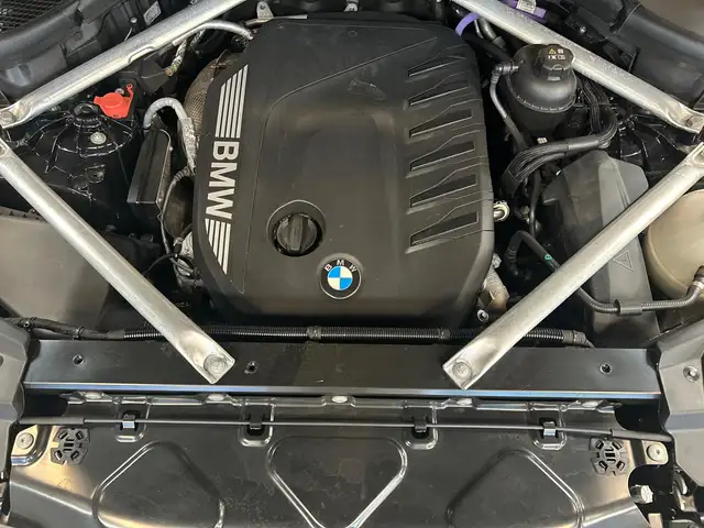 BMW X6 view 26
