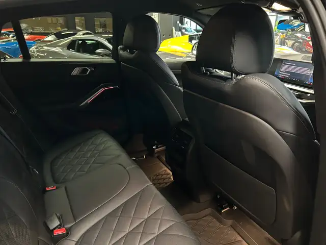 BMW X6 view 14