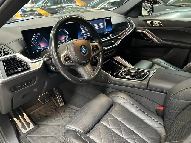 BMW X6 view 11