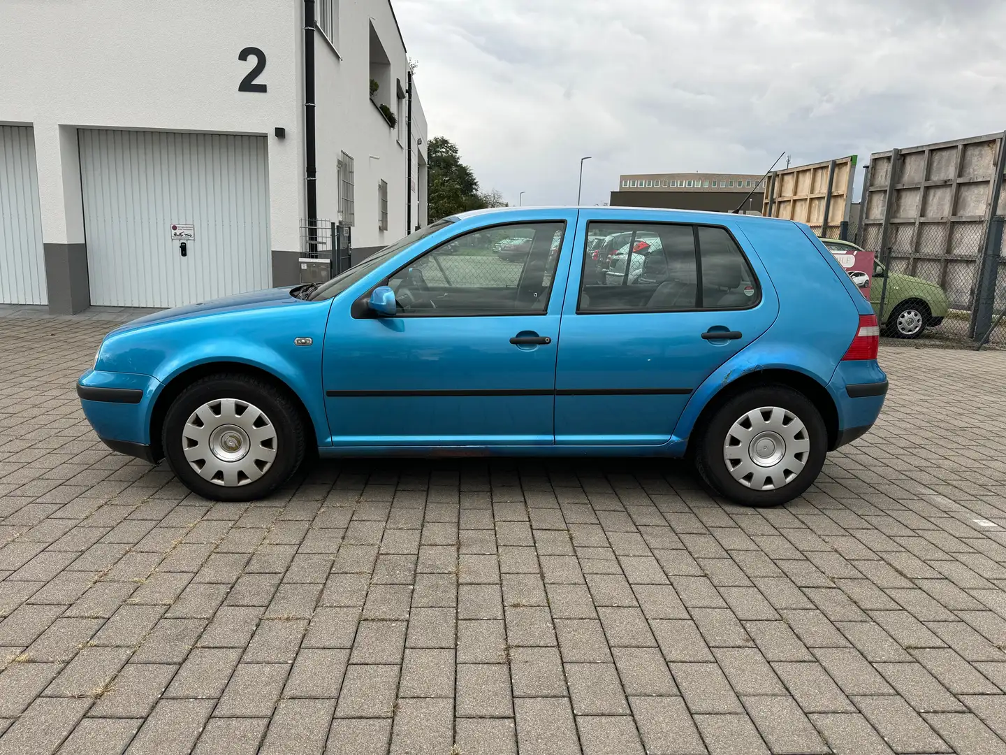 Volkswagen Golf 1.4 Ocean Azul - 2