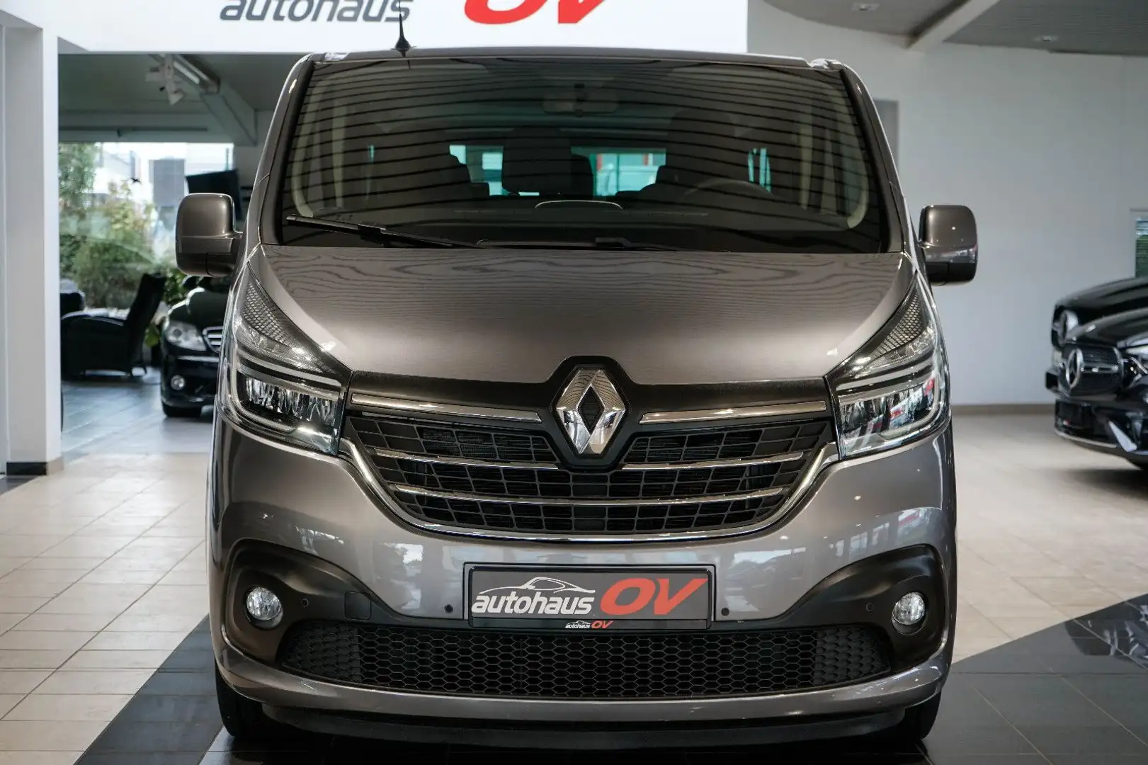 Renault Trafic Combi L2H1 3,0t Life Style Paket*9x Sitze Gris - 2