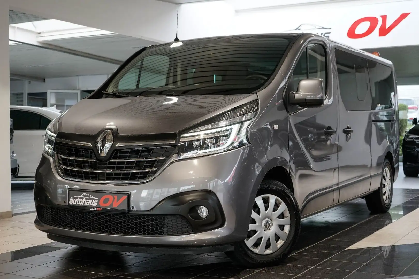 Renault Trafic Combi L2H1 3,0t Life Style Paket*9x Sitze Gris - 1