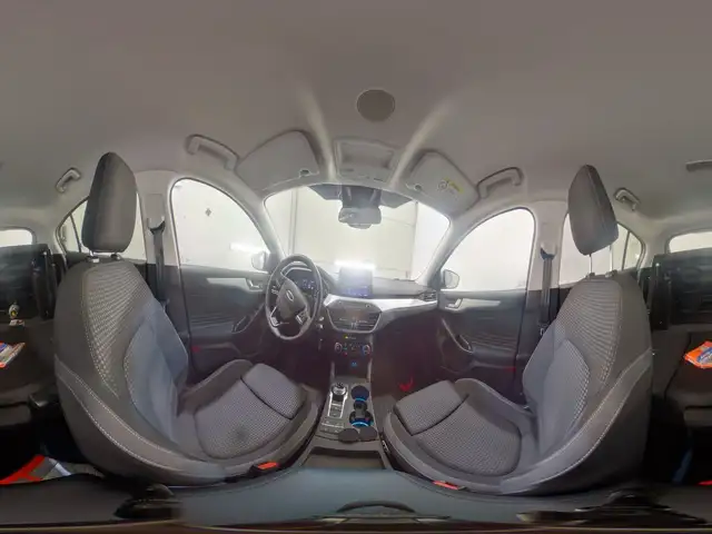 Ford Focus view 13