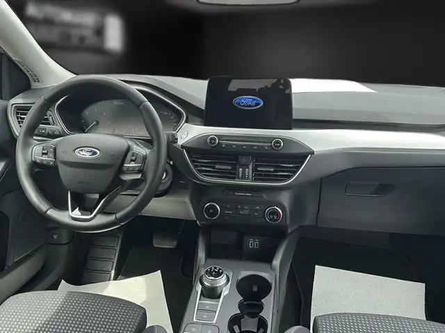 Ford Focus view 15