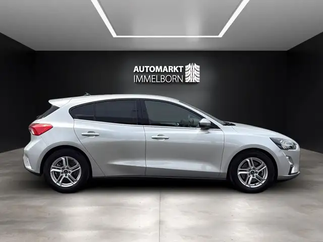 Ford Focus view 7