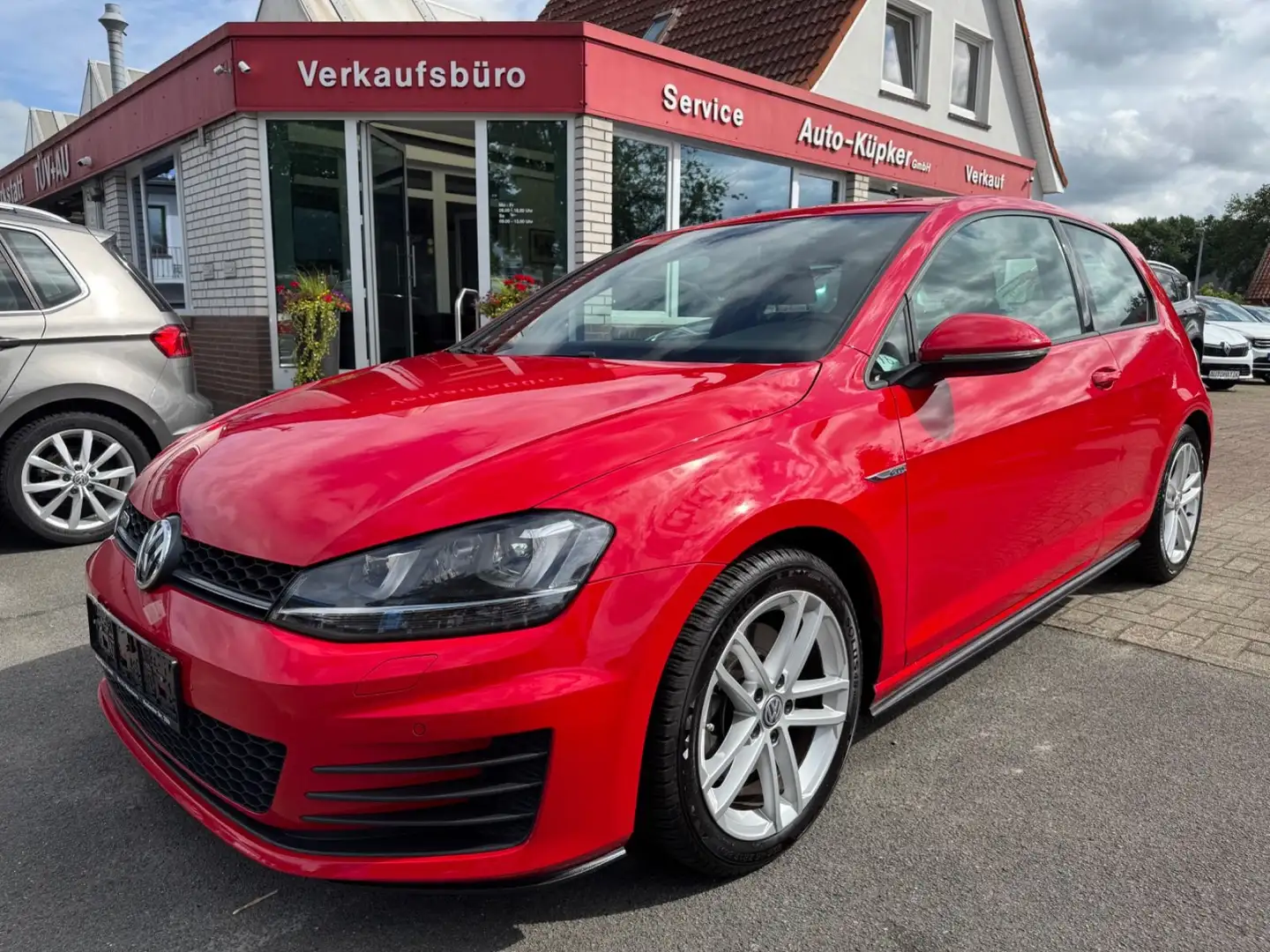 Volkswagen Golf VII GTD 2.0 TDI SHZ BT NAVI Bi-Xenon Rot - 1