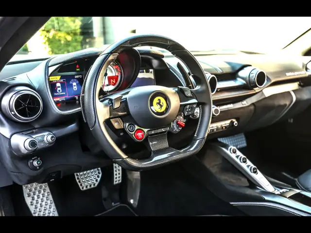 Ferrari 812 Superfast view 9