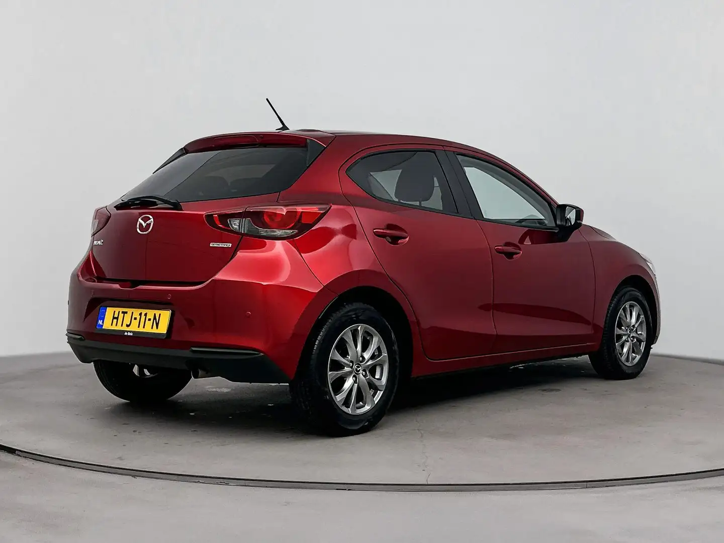 Mazda 2 1.5 Skyactiv-G Luxury | Apple carplay & android | Rouge - 2