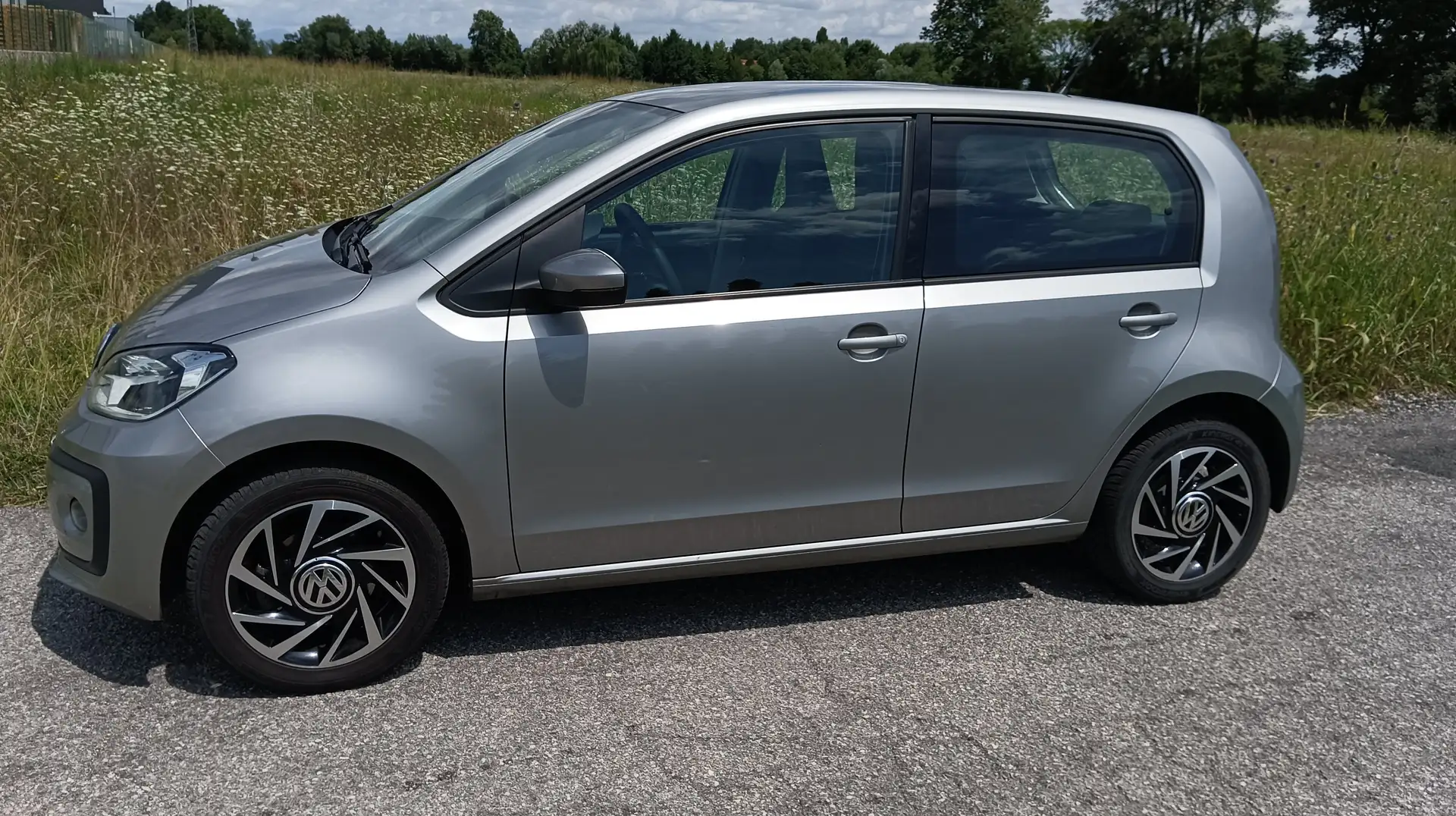 Volkswagen up! up! 5p 2020 5p 1.0 eco Move 68cv - NEOPATENTATI Grigio - 1