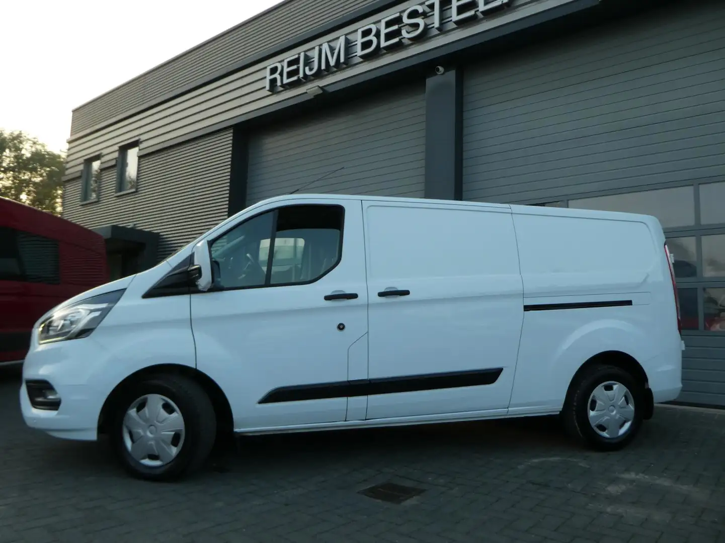Ford Transit Custom 320 2.0 TDCI 130pk L2, Camera, Navigatie, LED, 3-Z Blanc - 2