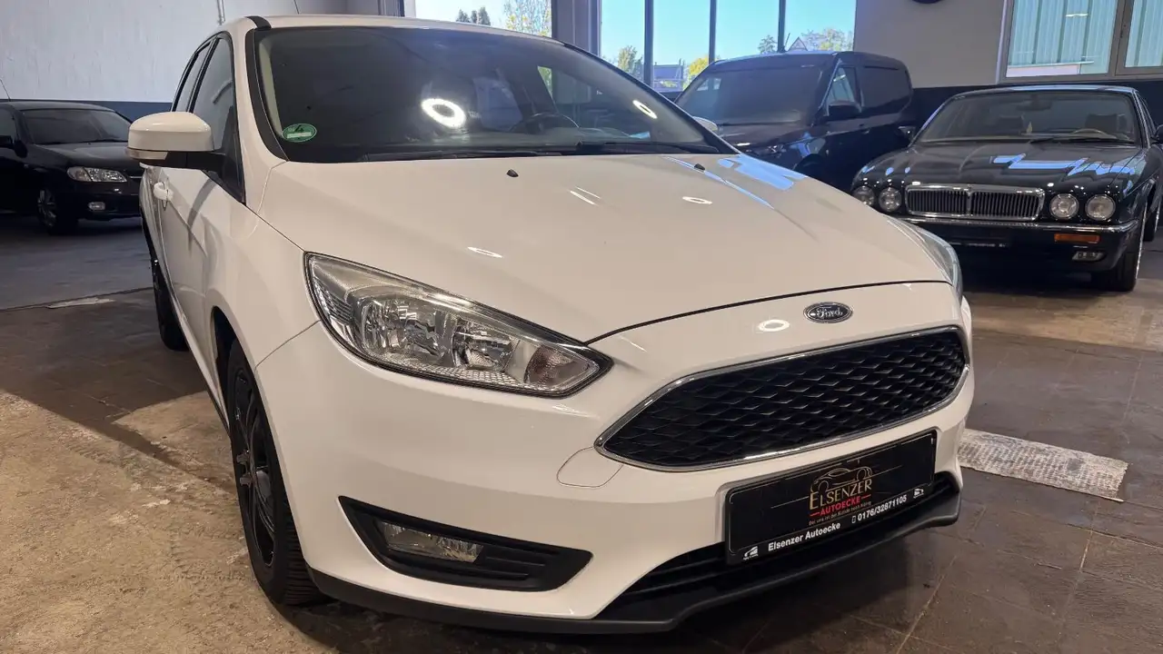 2015 Ford Focus Turnier Trend MFL EURO 6, photograph 5