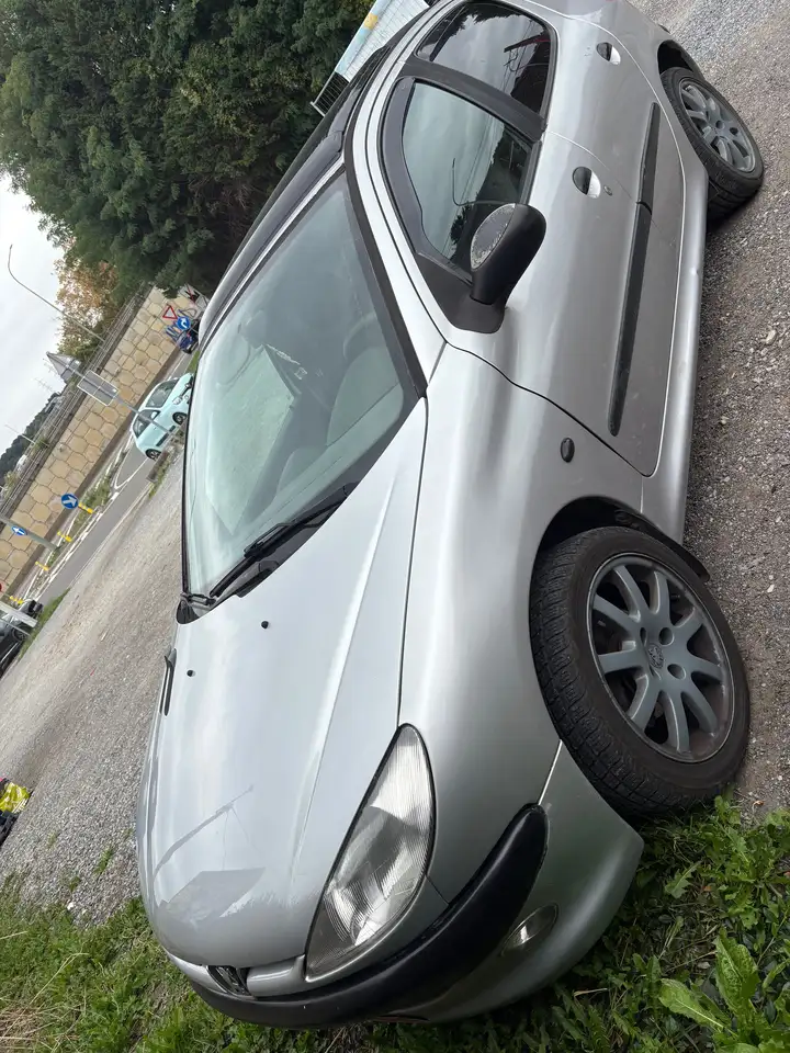Peugeot 206 1.6i 16v XT, foto 4