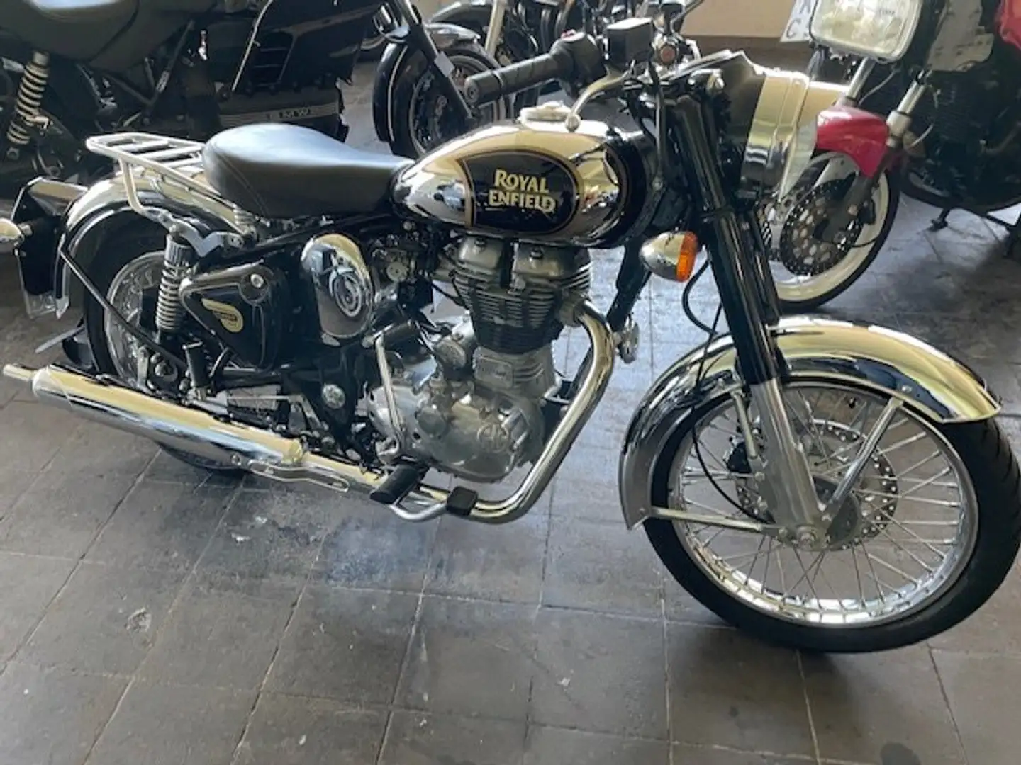 Royal Enfield Bullet 500 Bullet Classic EFI - 1