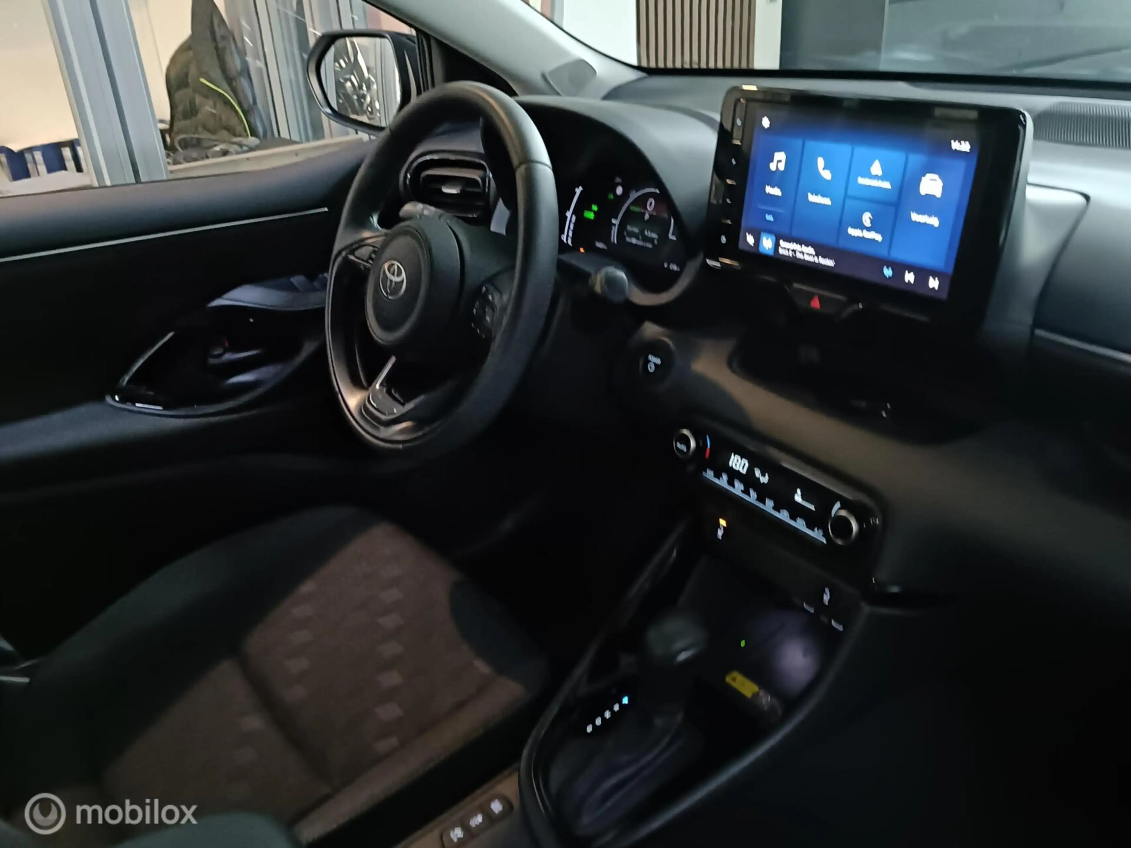 Toyota Yaris 1.5 Hybrid AUTOMAAT 5 JAAR GARANTIE XENON LED came — photo 13