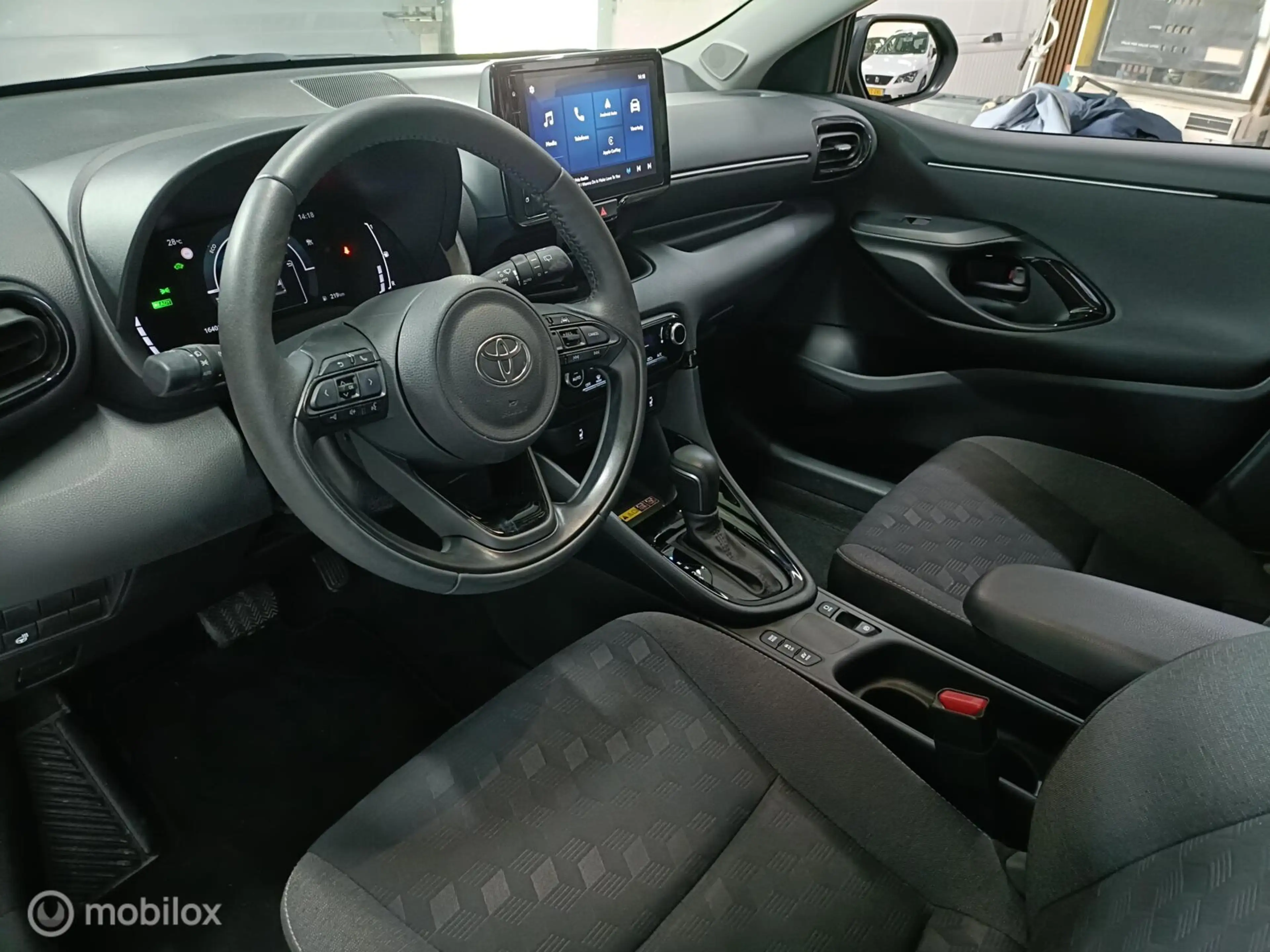 Toyota Yaris 1.5 Hybrid AUTOMAAT 5 JAAR GARANTIE XENON LED came — photo 32