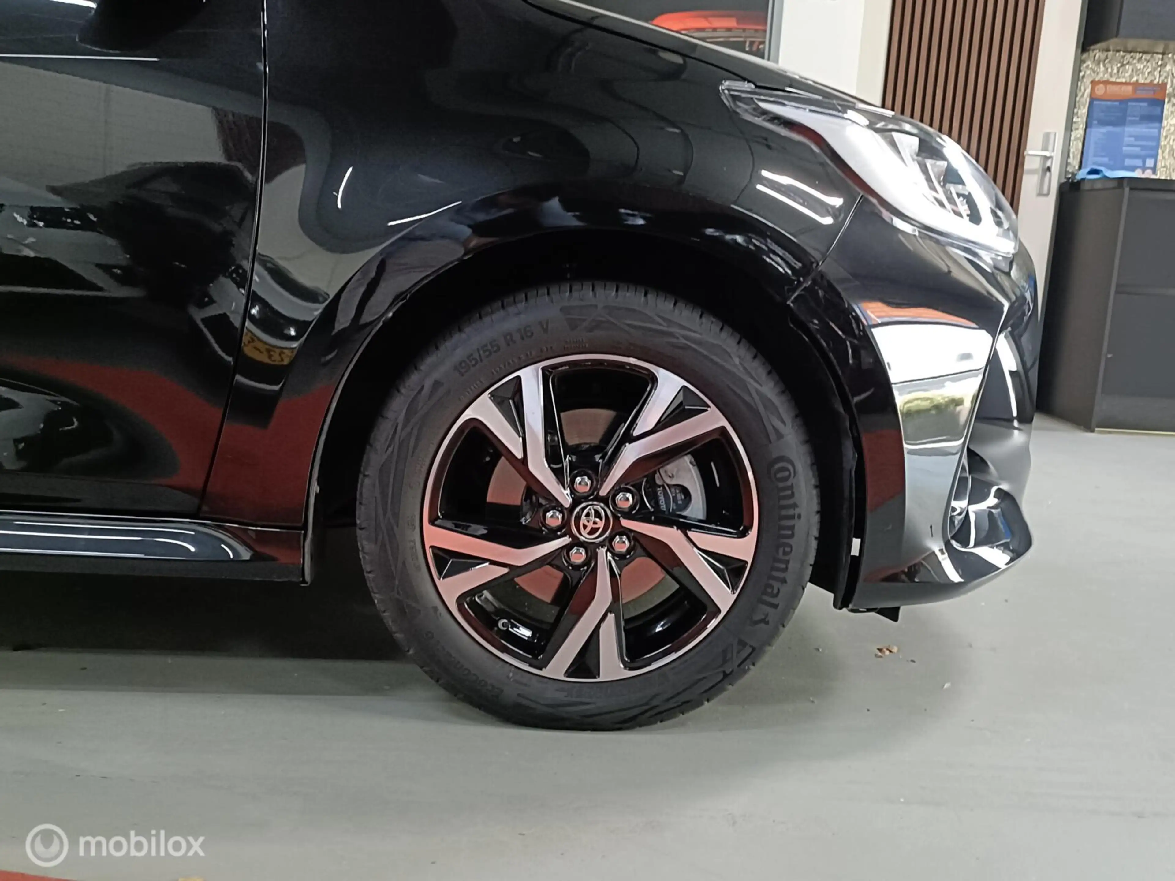 Toyota Yaris 1.5 Hybrid AUTOMAAT 5 JAAR GARANTIE XENON LED came — photo 9