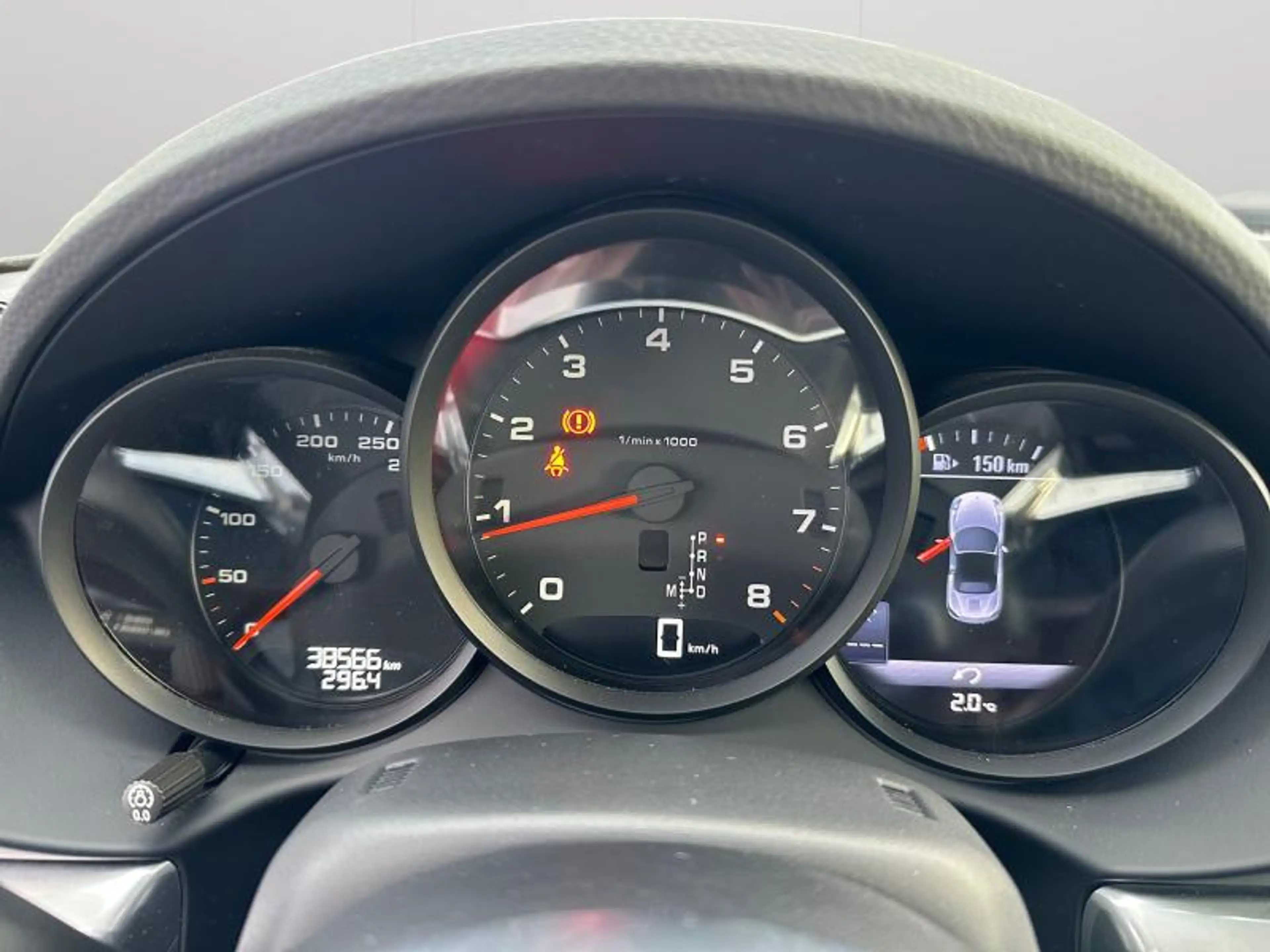 Porsche 718 Cabriolet / Essence — photo 11