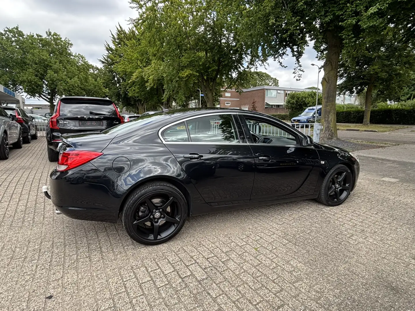 Opel Insignia 1.6T 180pk Sport Zwart - 2