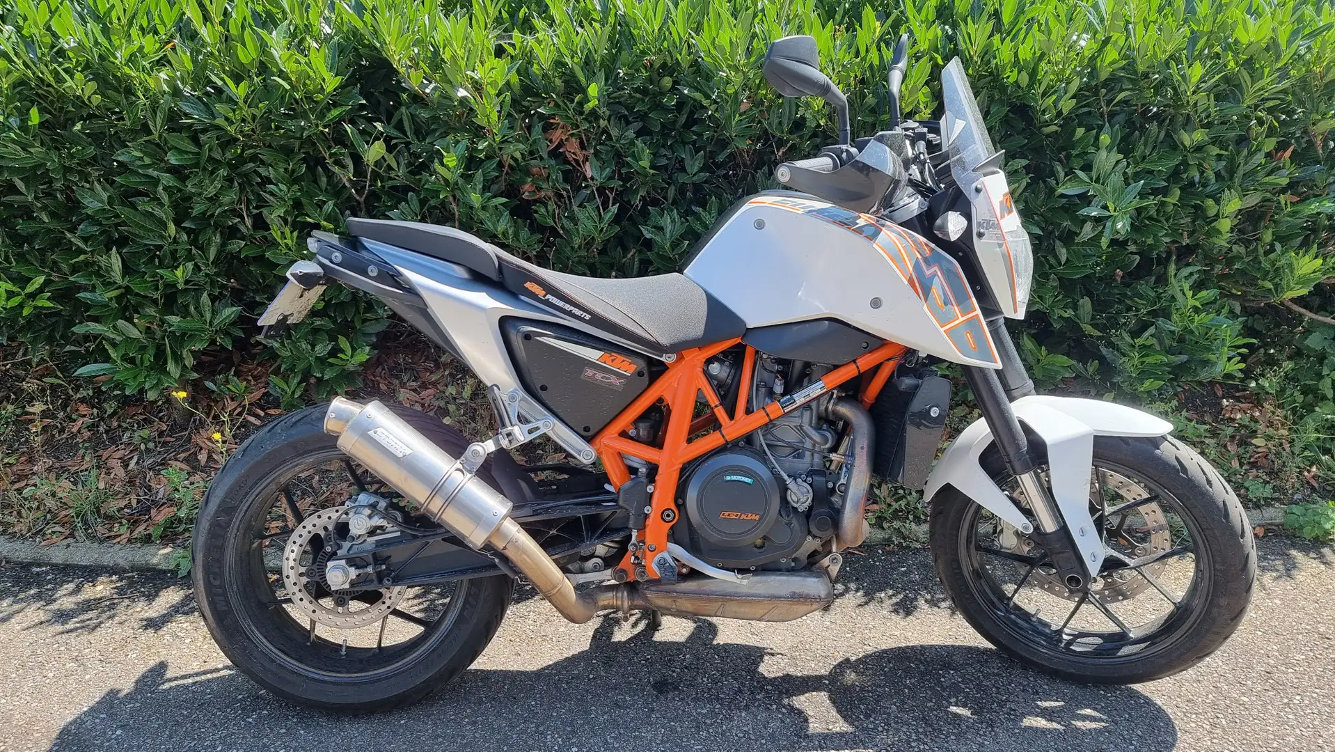KTM 690 Duke Blanc - 2