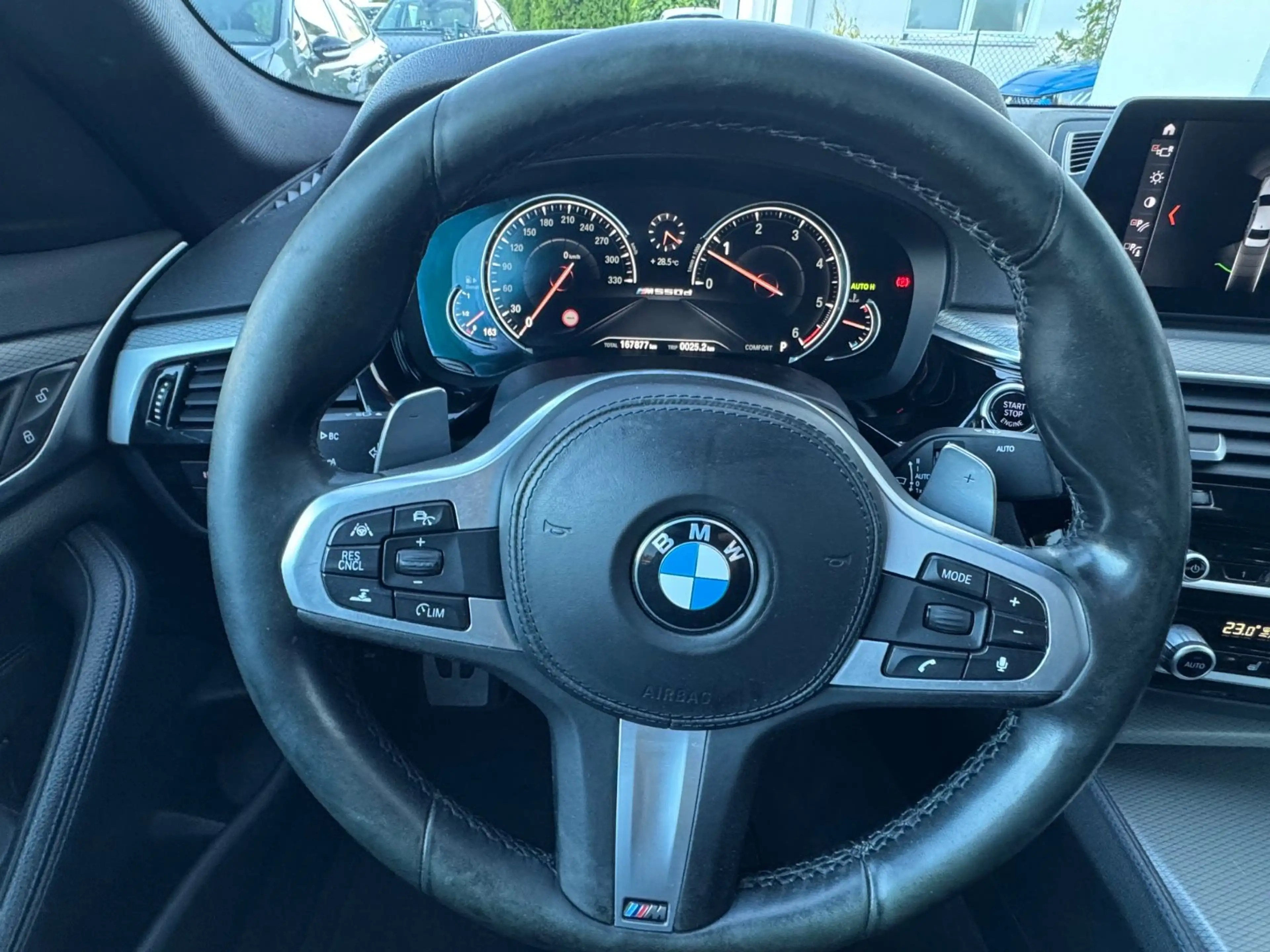BMW 530 d A — photo 8