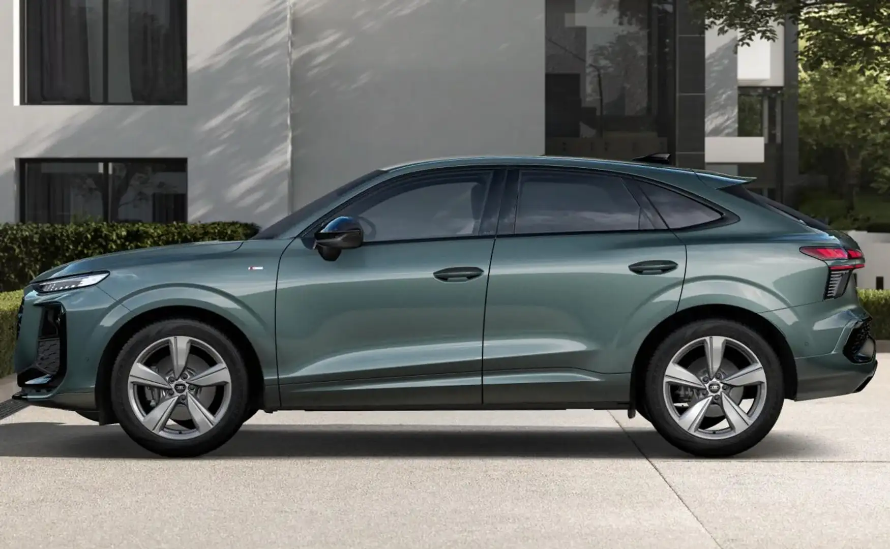 Audi Q3 Sportback quattro 2xS line Tech+ KlimaP PrivG 1... Grün - 2