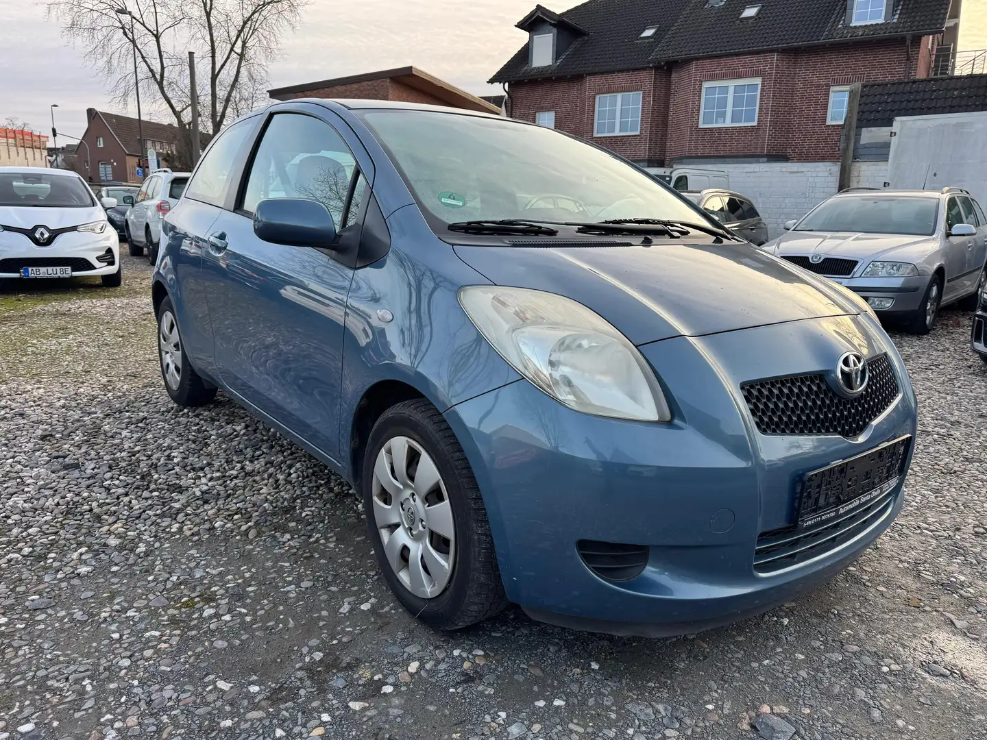 Toyota Yaris Sol Klima Servolenkung Tüv 3.2027 Blau - 1