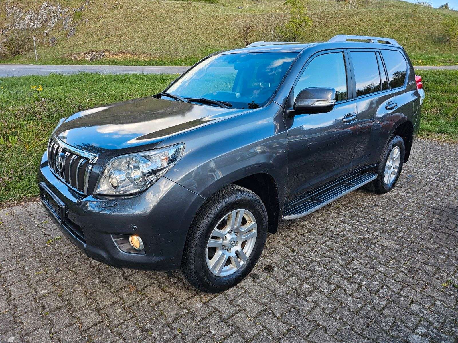 Second hand Toyota Land Cruiser 3.0 D-4d